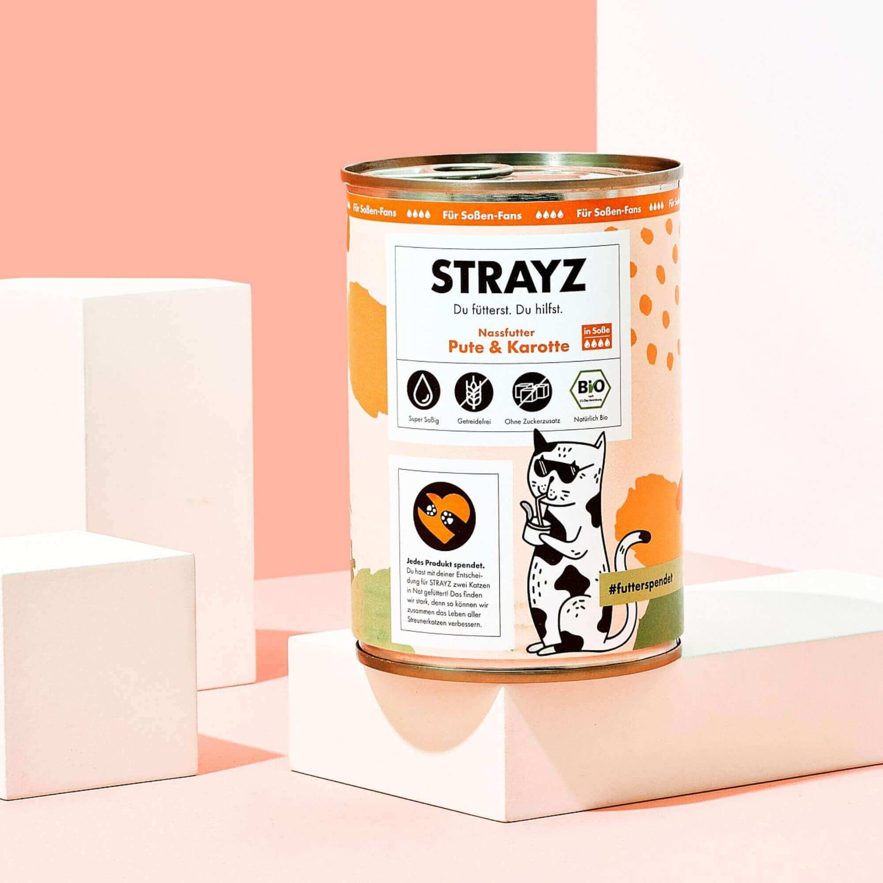 Bio Nassfutter in Soße für Katzen. Hoher Fleischanteil, Kein Zucker, Kein Getreide, Keine Bindemittel. Sorte Pute & Karotte. Konsistenz: Feines Ragout in Soße. 400g Dose