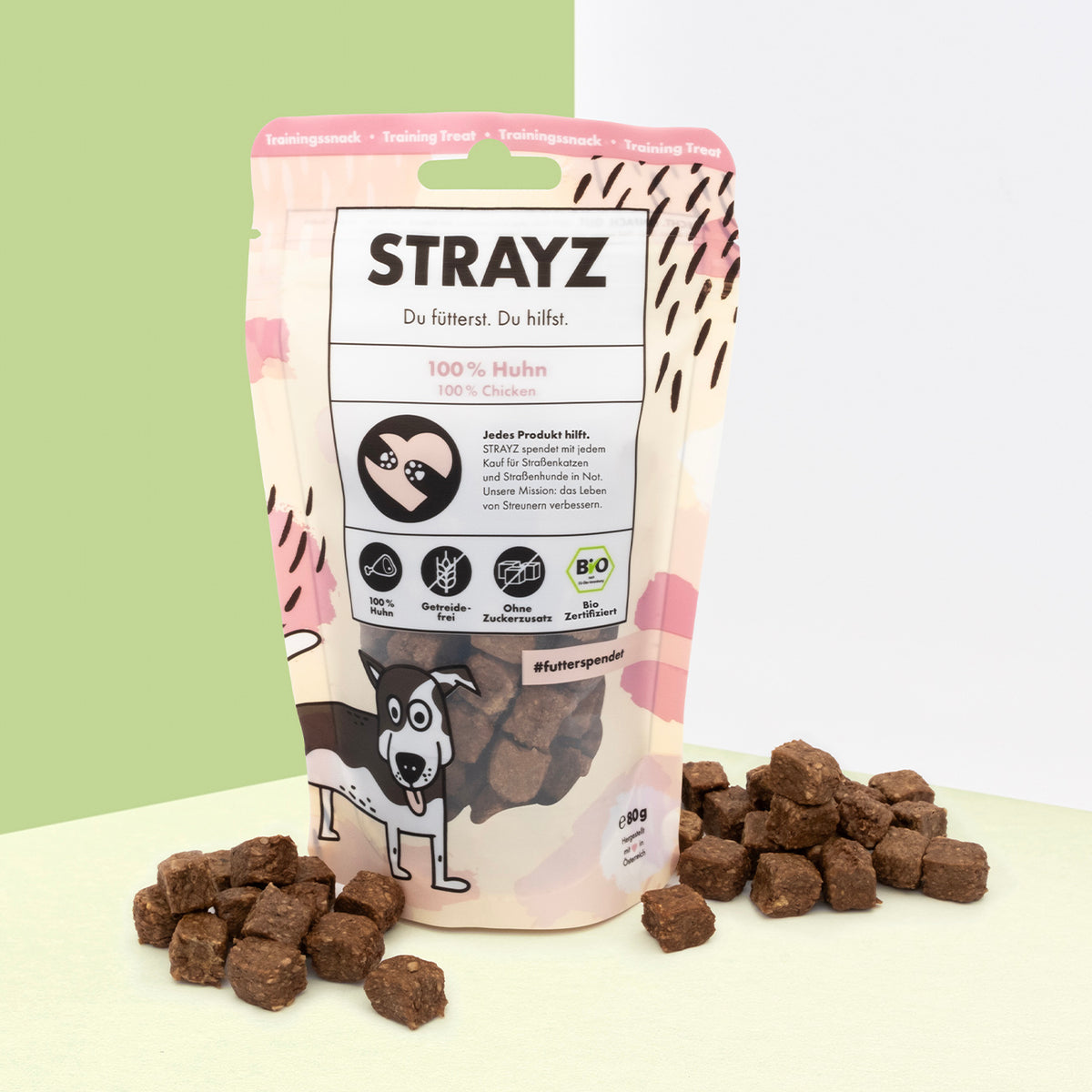 Hundeleckerli aus 100% Bio-Huhn von STRAYZ. Frei von Zucker, Getreide und Füllstoffen. Jedes Produkt spendet für Straßenhunde in Not. In jedem Beutel sind 80 Gramm Snacks enthalten. Die Snacks sind kleine Würfel.
