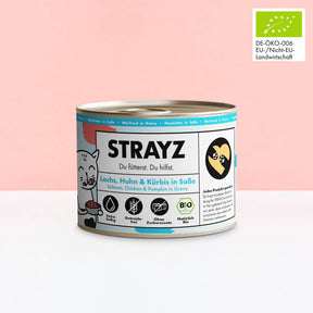 Das Bio-Nassfutter in Soße von STRAYZ in der Sorte Lachs, Huhn & Kürbis in Soße. Erhältlich in 400g und 200g Dosen. Das Bio Katzenfutter ist frei von Zucker, Getreide und Bindemittel. Es hat einen hohen Fleischanteil von 70 %. Auf diesem Bild sieht man die 200g Dose.